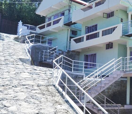 Western Mist Holiday Home, Munnar 5
